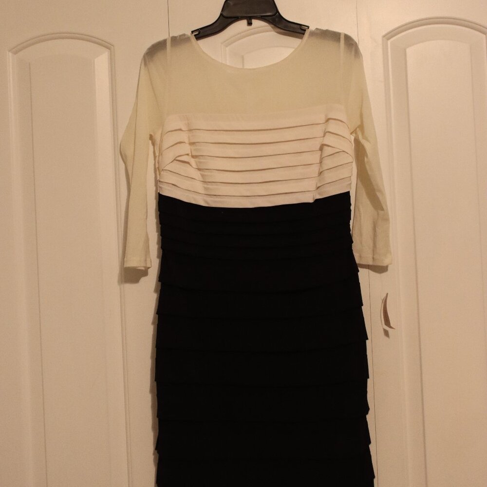 NWT Collection by Dress Barn Black and White long sleeve dress Size 10